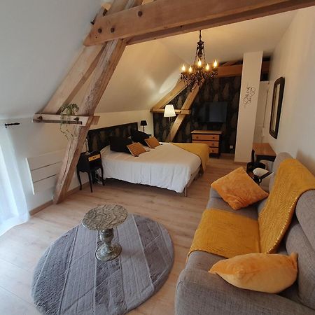 Au Domaine Du Bois Joubert Bed & Breakfast Luzillé Exterior foto